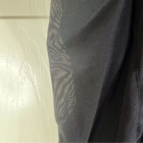 Lululemon Athletic Black Tank with Mesh Panels Size Small Activewear Outdoor - Picture 7 of 8